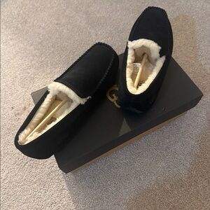 NWT Ugg Men’s Loafers